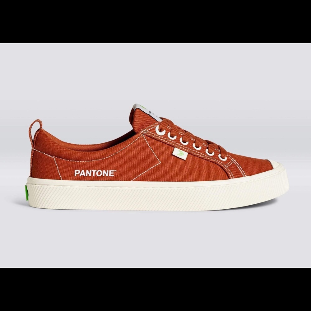 Special Edition Cariuma Canvas Sneaker - Picante
